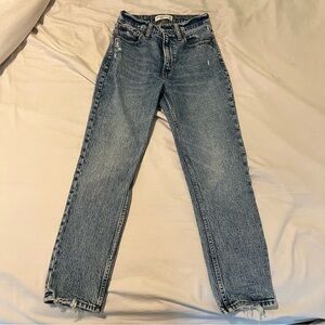 Abercrombie & Fitch Mom Jean High Rise